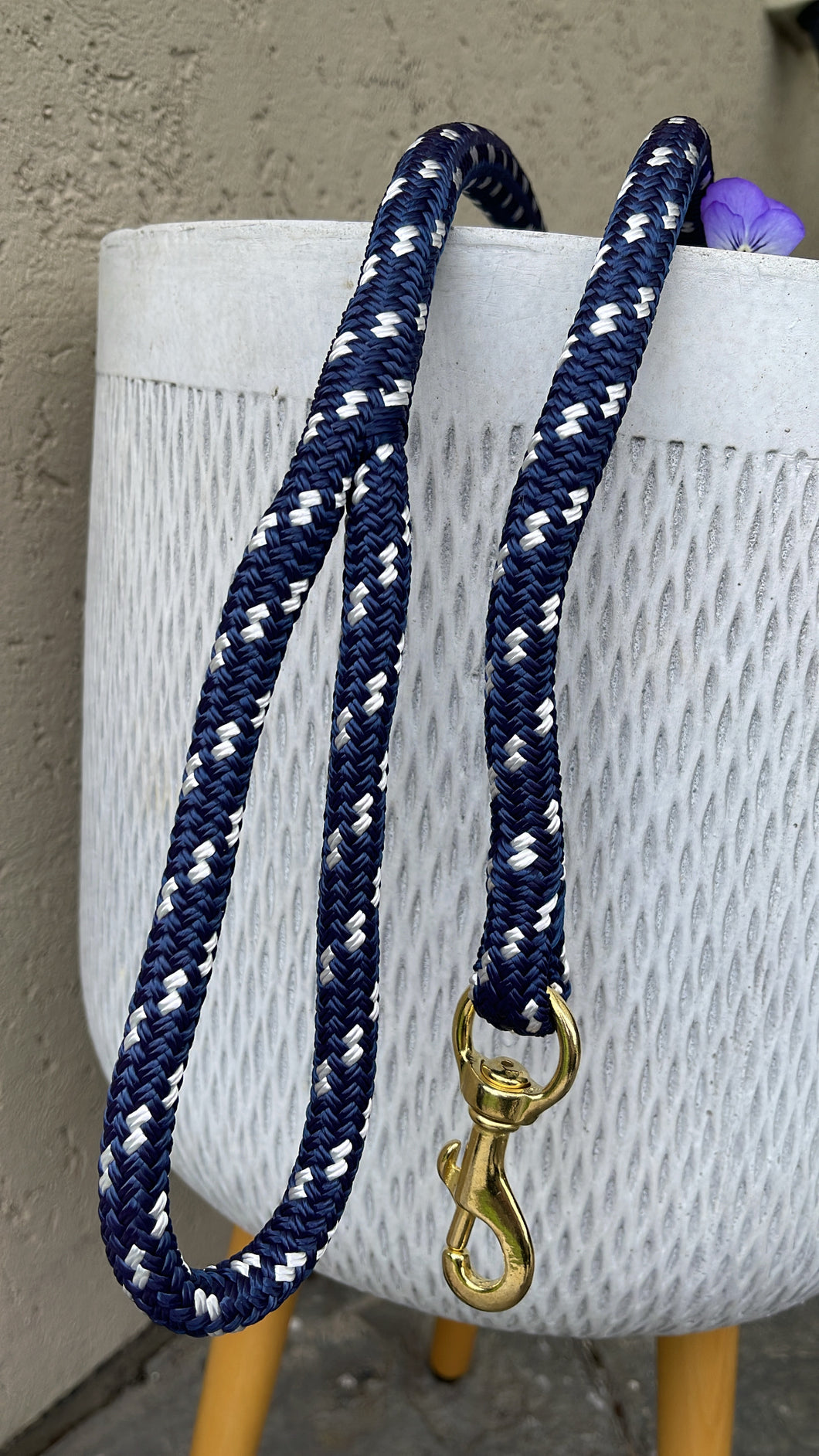 Navy & White Fleck Lead Rope